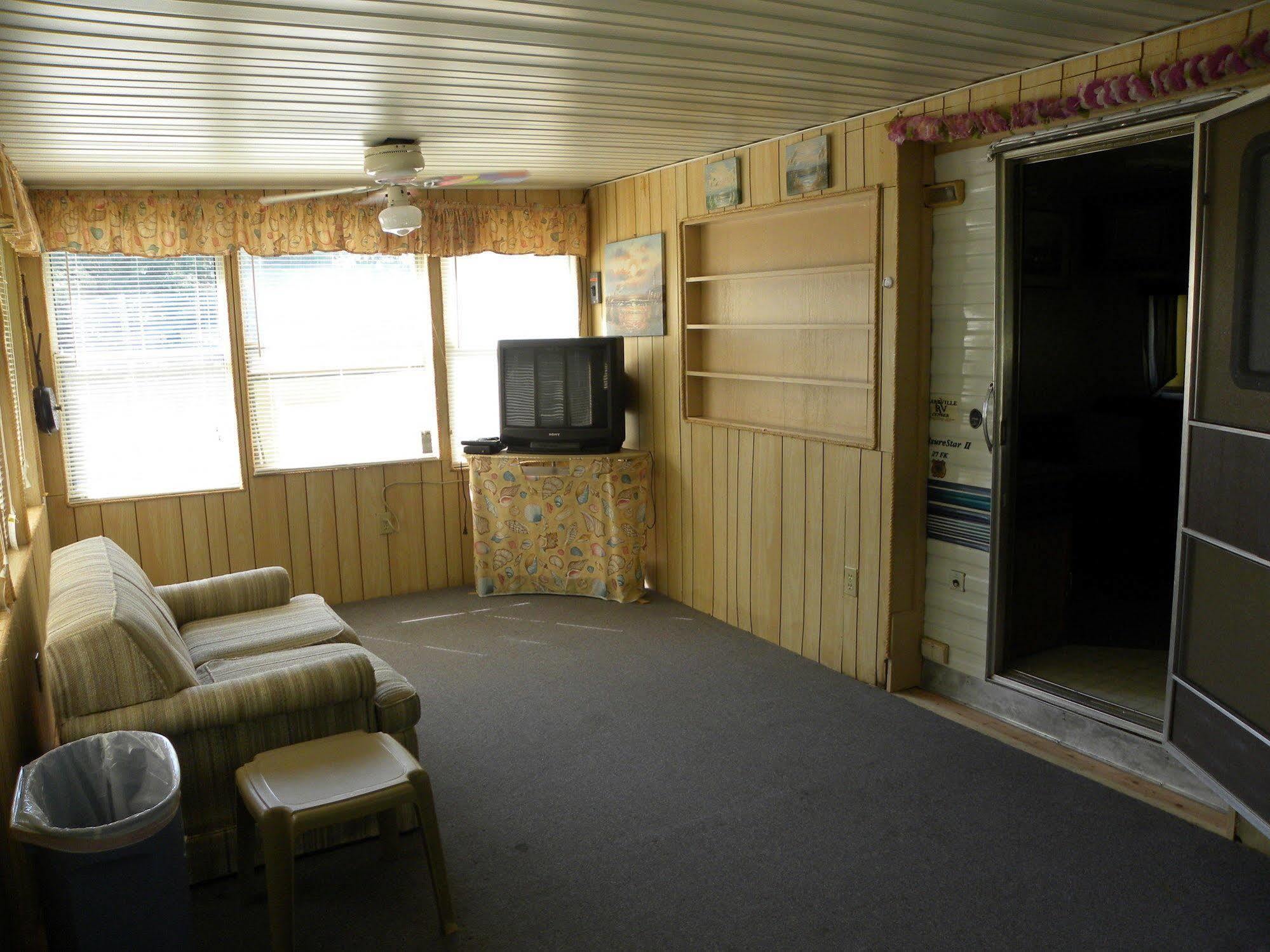 Countryside Campground Mogadore Exterior photo